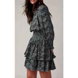 NWT | La Vie Blue and Black Zebra Print Ruffle Mini Dress | SZ L